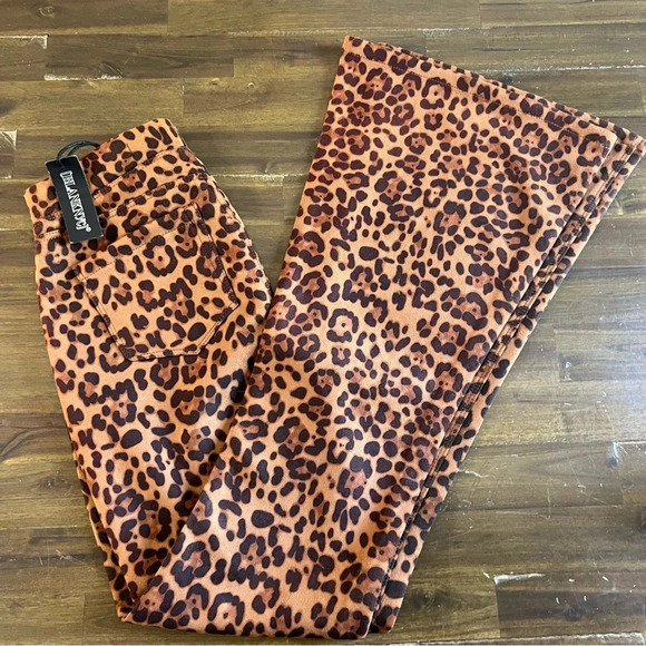 Blank NYC Leopard Print Faux Suede Flare Leg , Pull-on Pants - Picture 12 of 14